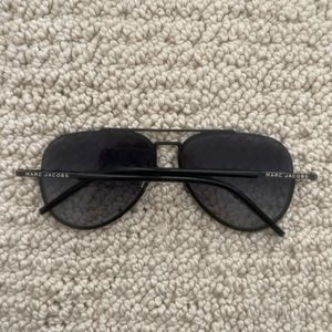 Black Marc Jacobs Aviators